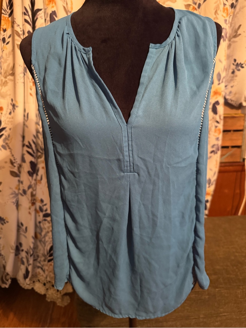 Collective Concepts Sky Blue Sleeveless V-Neck Blouse